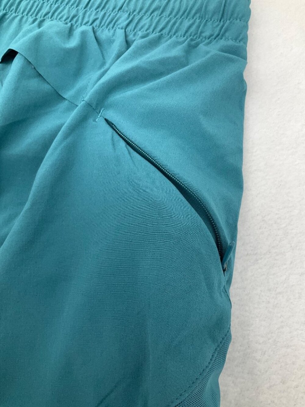 Athleta size Large Mesh Racer Run 4" Shorts Teal Blue Lined, NEW - Picture 9 of 13